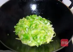 Illustration of twice-cooked pork with cabbage and vermicelli 6