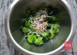 Illustration of how to make braised shrimps and rapeseed 14