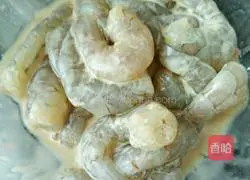 Illustration of how to make fried shrimps with crispy bread crumbs 2