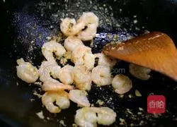 Illustration of how to make shrimp and eggs 6