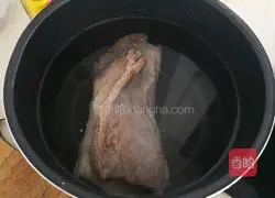 Illustration of how to cook beef brisket with radish 3