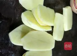 Tuna Potato Salad Recipe Illustration 3