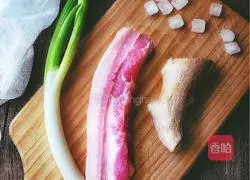 Illustration of how to make fat but not greasy, fragrant, glutinous and crispy Dongpo Pork 1