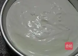 Illustration of how to make crystal mousse cake 8