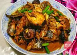 Illustration of how to make sauce-flavored mullet 9