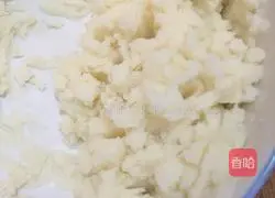 Illustration of how to make mashed potatoes in soup stock 4