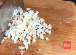 Illustration of how to make fresh lotus root balls 3