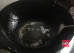 Illustration of braised fish with perilla 2