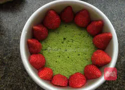 Strawberry mousse recipe illustration 2