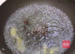 Illustration of how to make boiled shrimp 3