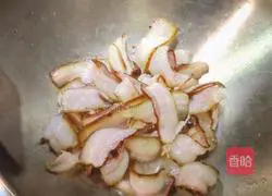 Sichuan - Illustration of Stir-fried Bacon with Garlic Moss 7