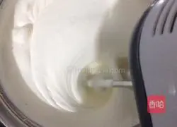 Illustration of how to make caramel mousse 4