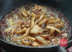 Illustration of how to make cabbage and tofu stewed vermicelli 4