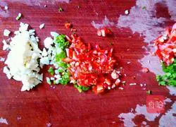 Illustration of how to steam eggplant with red pepper 3