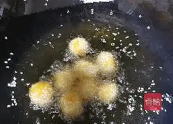 How to make pumpkin balls with sesame seeds in every bite.Illustration of how to make them 7