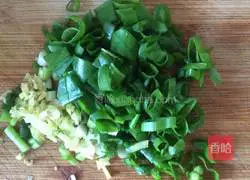 Illustration of how to make cured claypot rice in rice cooker 4