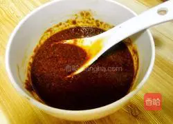 Illustration of how to make authentic Sichuan dandan noodles 9