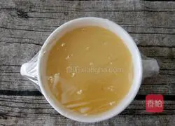 Illustration of how to make minced meat custard 3