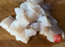 Illustration of how to make tomato, dragon and fish 1