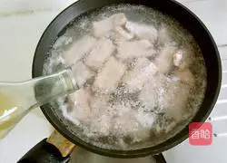 Illustration of how to make sweet and sour pork ribs 6