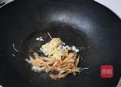 Illustration of how to make fried shredded radish with dried shrimp 4