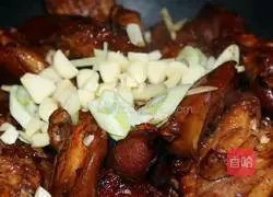 Illustration of how to make soy pig trotters full of collagen without drooling 8