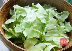 Illustration of how to make twice-cooked pork with cabbage 4