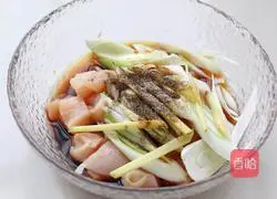 Illustration of how to make spicy chicken popcorn 2