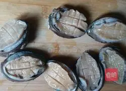 How to make abalone with garlic vermicelli Illustration 3