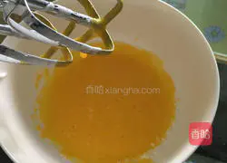 Illustration of how to make light cream cake 3