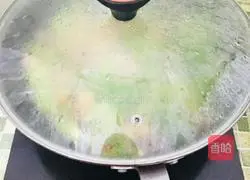 Cucumber, lettuce and braised chicken recipe 9