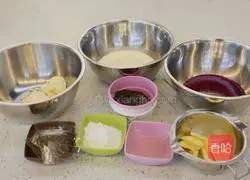 Baby's favorite no-bake cake - Dragon Fruit Mousse Cake Recipe Illustration 1 