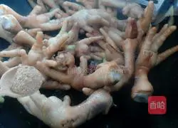 tomato Illustration of how to make sauced chicken feet 8