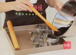 Baby's favorite no-bake cake - dragon fruit mousse cake recipe 4