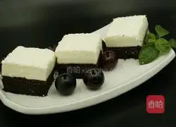 Illustration of how to make white and black yogurt mousse 14