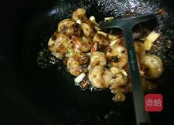 Illustration of how to make Kung Pao Shrimp Balls 9