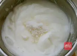Illustration of how to make chiffon cream cake roll 6