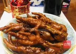Illustration of how to make sauce-flavored chicken feet 10