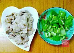 Green pepper twice-cooked pork Illustration of how to do it 4