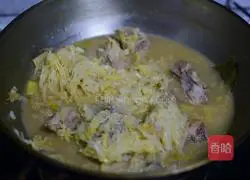 Illustration of how to cook pork ribs with sauerkraut 9