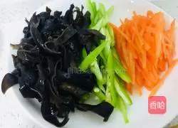 Illustration of how to make fish-flavored shredded pork 4