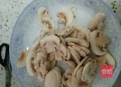 Illustration of how to make beef fried spaghetti 3