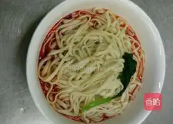 Illustration of Sichuan Dandan Noodles 4