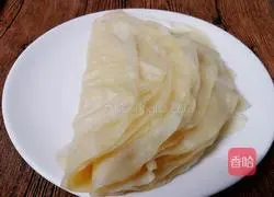 Illustration of how to make dumpling skin spring cakes 4