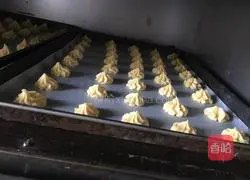 Illustration of making cream puffs 7