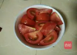 Illustration of how to make pizza sauce 2