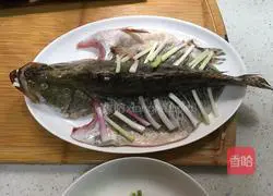 Illustration of how to make steamed mandarin fish 5