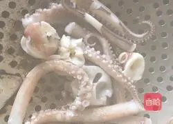 Illustration of how to make squid pasta 3