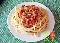 Illustration of how to make pasta sauce and pasta 14