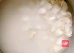 Illustration of how to nourish glutinous rice with wolfberry lily 3